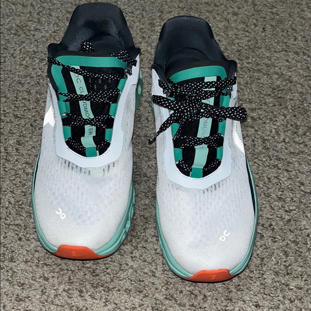 On Running cloud monster size 7